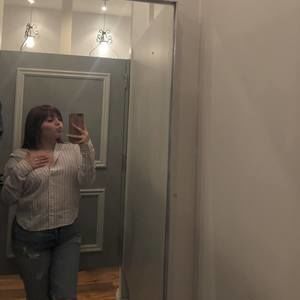 Meet your Posher, April